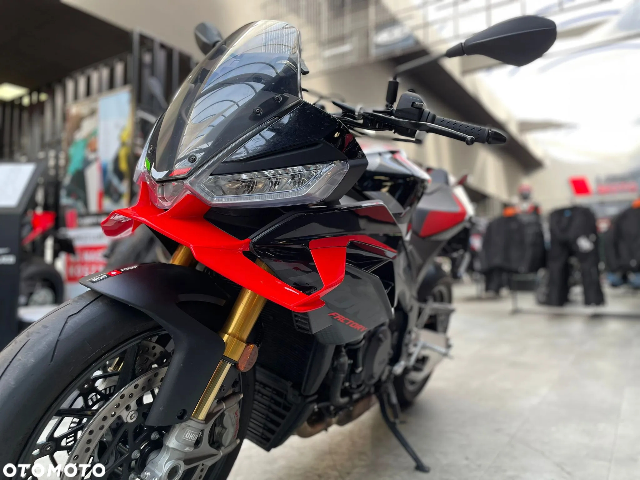 Aprilia Tuono - 9