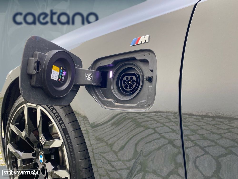 BMW 330 e Pack Desportivo M Auto - 3
