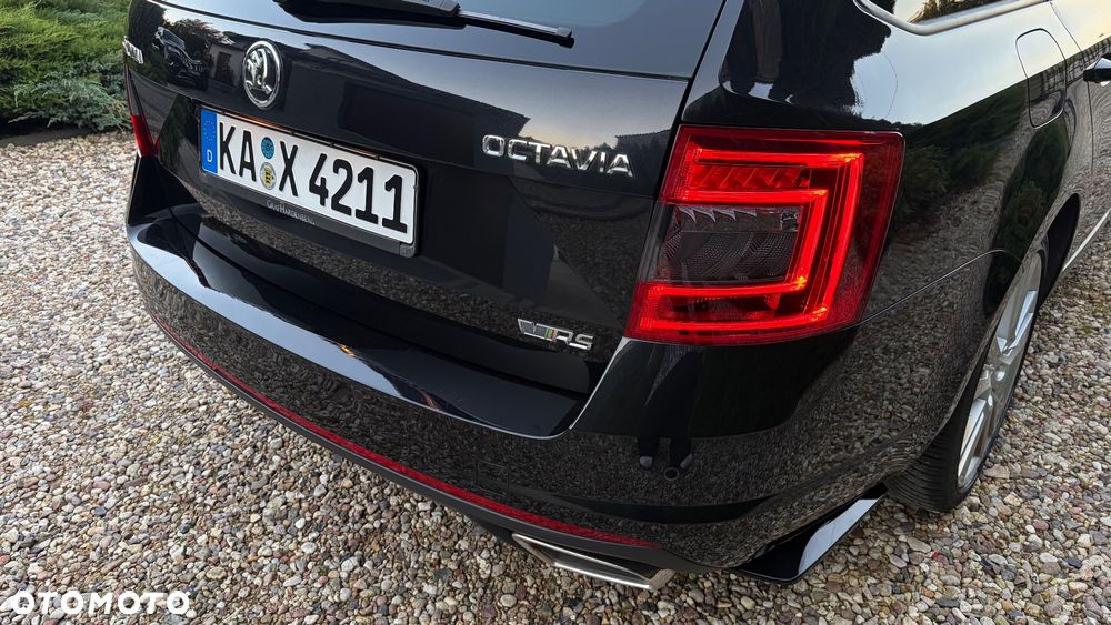 Skoda Octavia 2.0 TDI RS DSG - 7