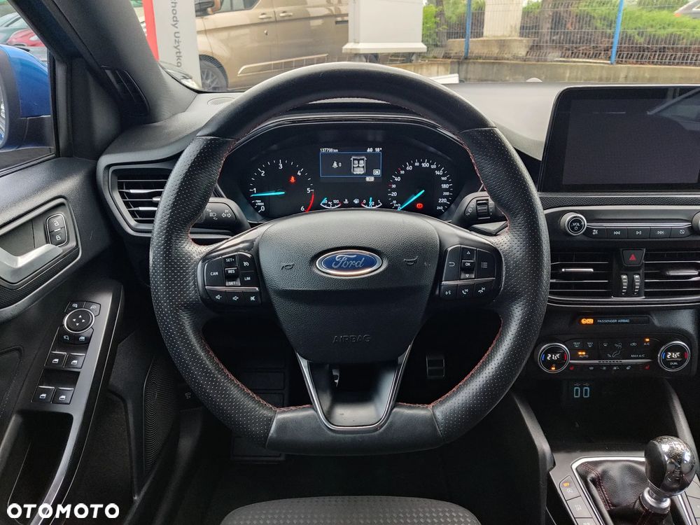 Ford Focus 1.5 EcoBlue Start-Stopp-System ST-LINE - 9