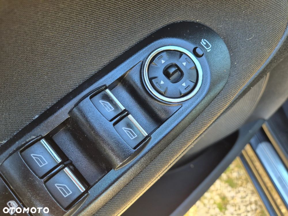 Ford Galaxy 2.0 Titanium - 11