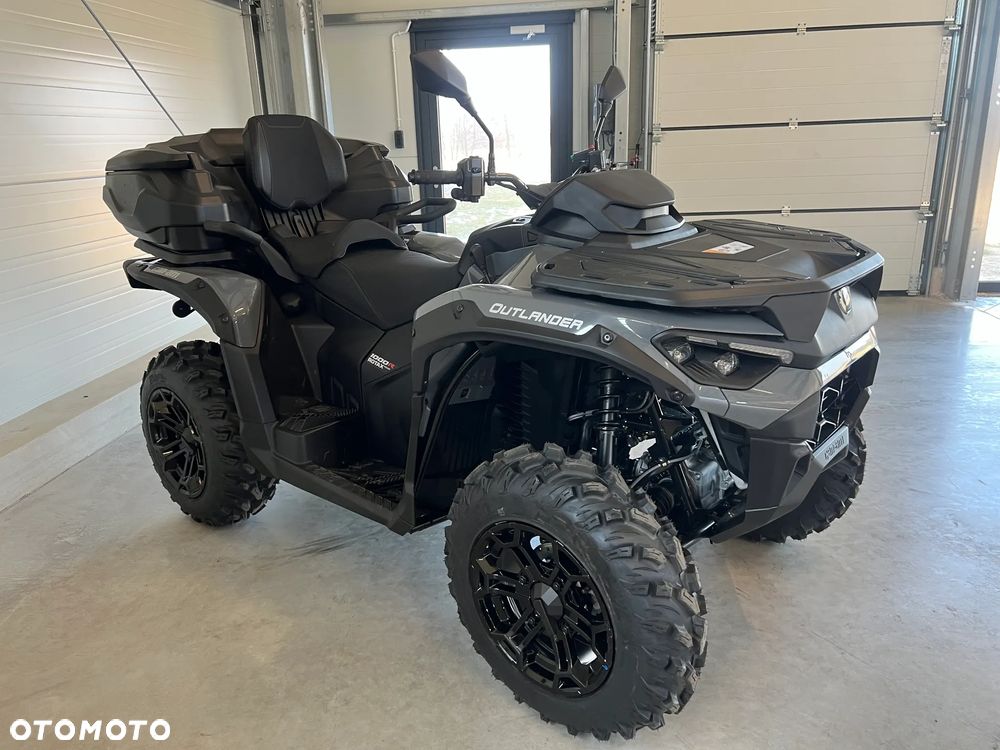 Can-Am Outlander - 2