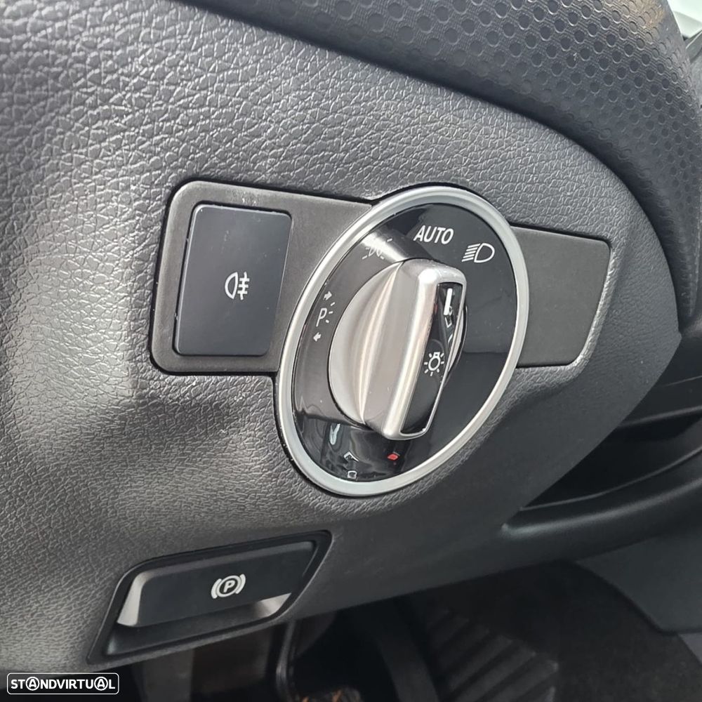Mercedes-Benz A 180 Dynamic Edition - 19