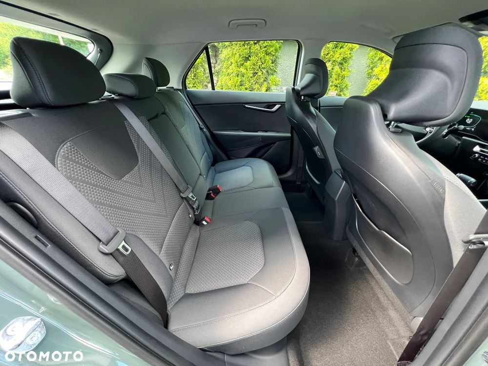 Kia Niro 1.6 GDI Hybrid M - 21