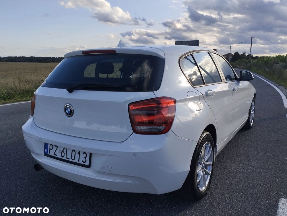 BMW Seria 1 114i - 4