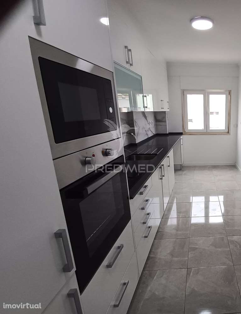 Apartamento T2 Corroios - Grande imagem: 4/23