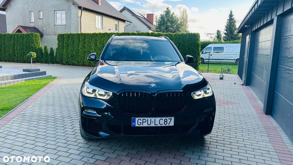 BMW X5 M M50d - 9