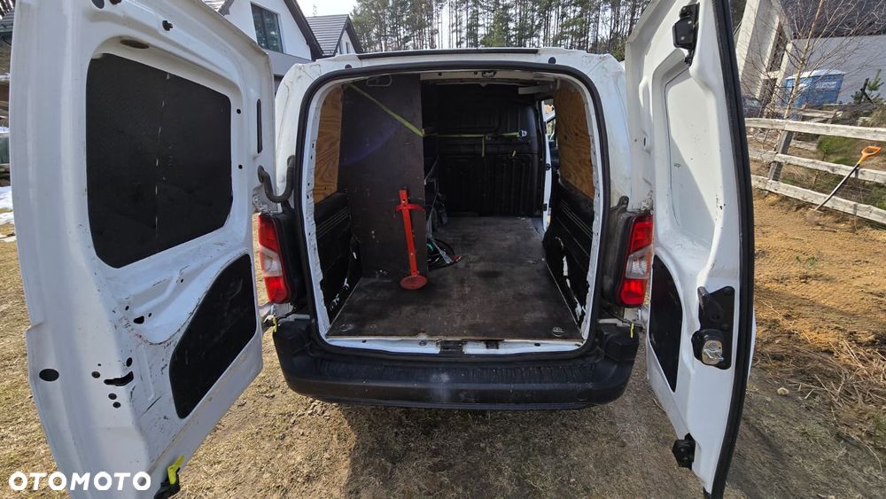 Peugeot Partner - 11