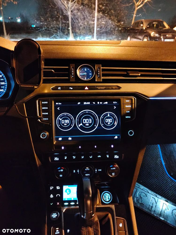 Volkswagen Passat - 7