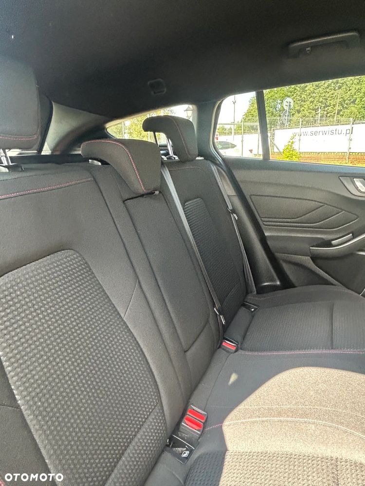 Ford Focus 1.0 EcoBoost mHEV ST-Line - 19