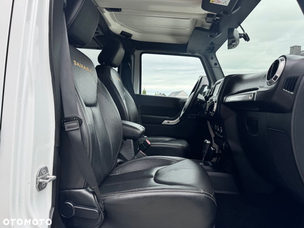 Jeep Wrangler Unlimited 2.8 CRD Automatik Sahara - 34