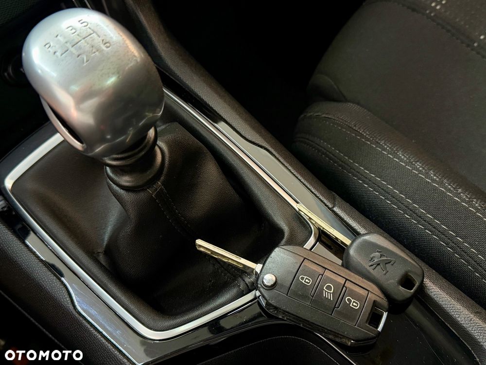 Peugeot 308 BlueHDi FAP 120 Stop&Start Style - 22