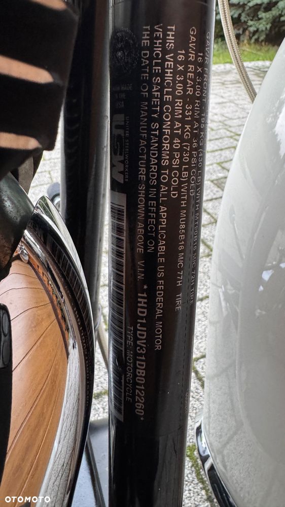 Harley-Davidson Softail Deluxe - 8