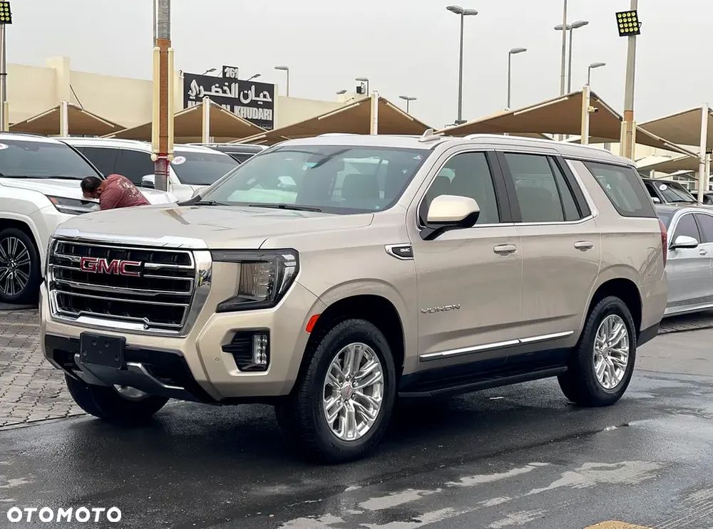 GMC Yukon - 1