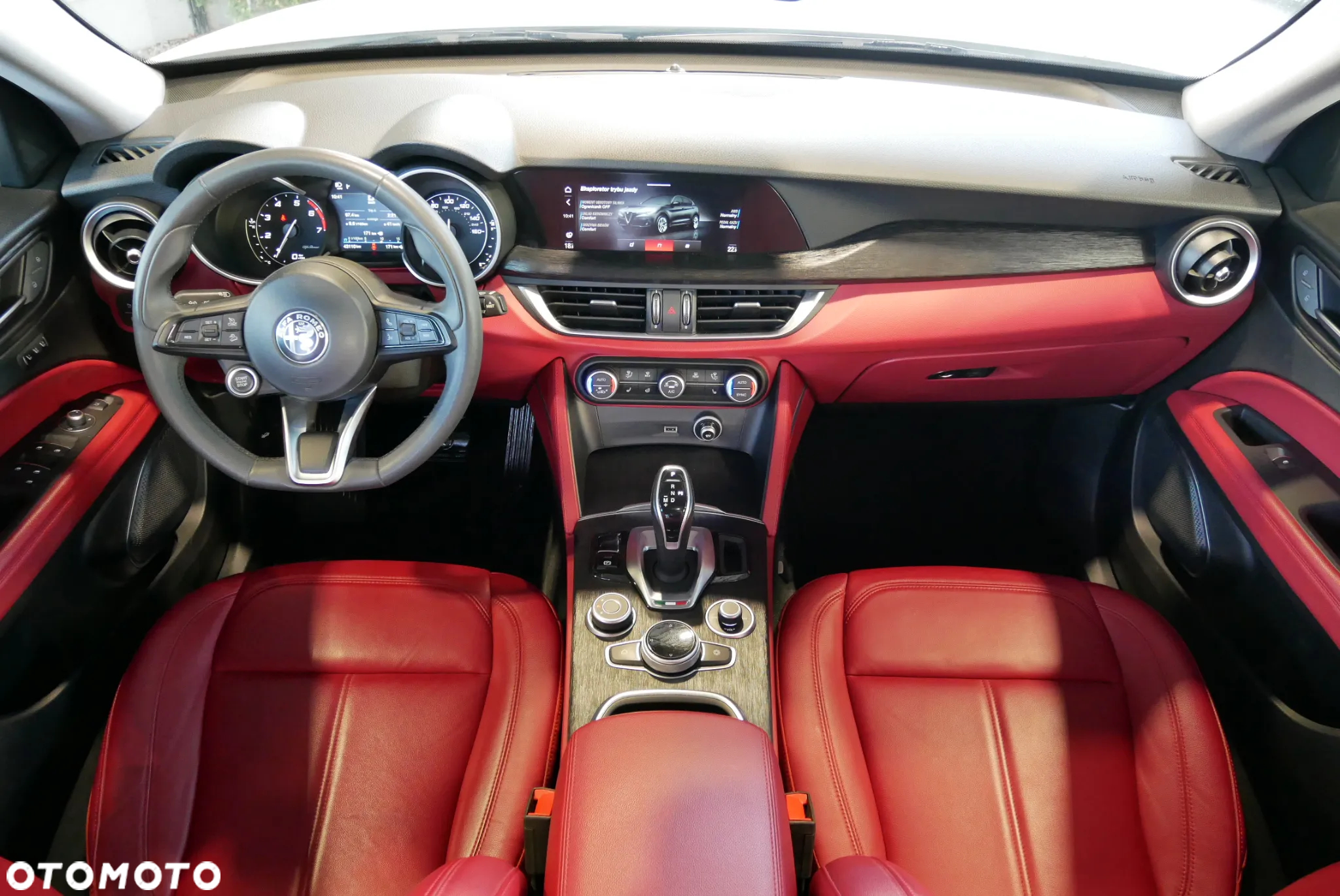 Alfa Romeo Stelvio - 16