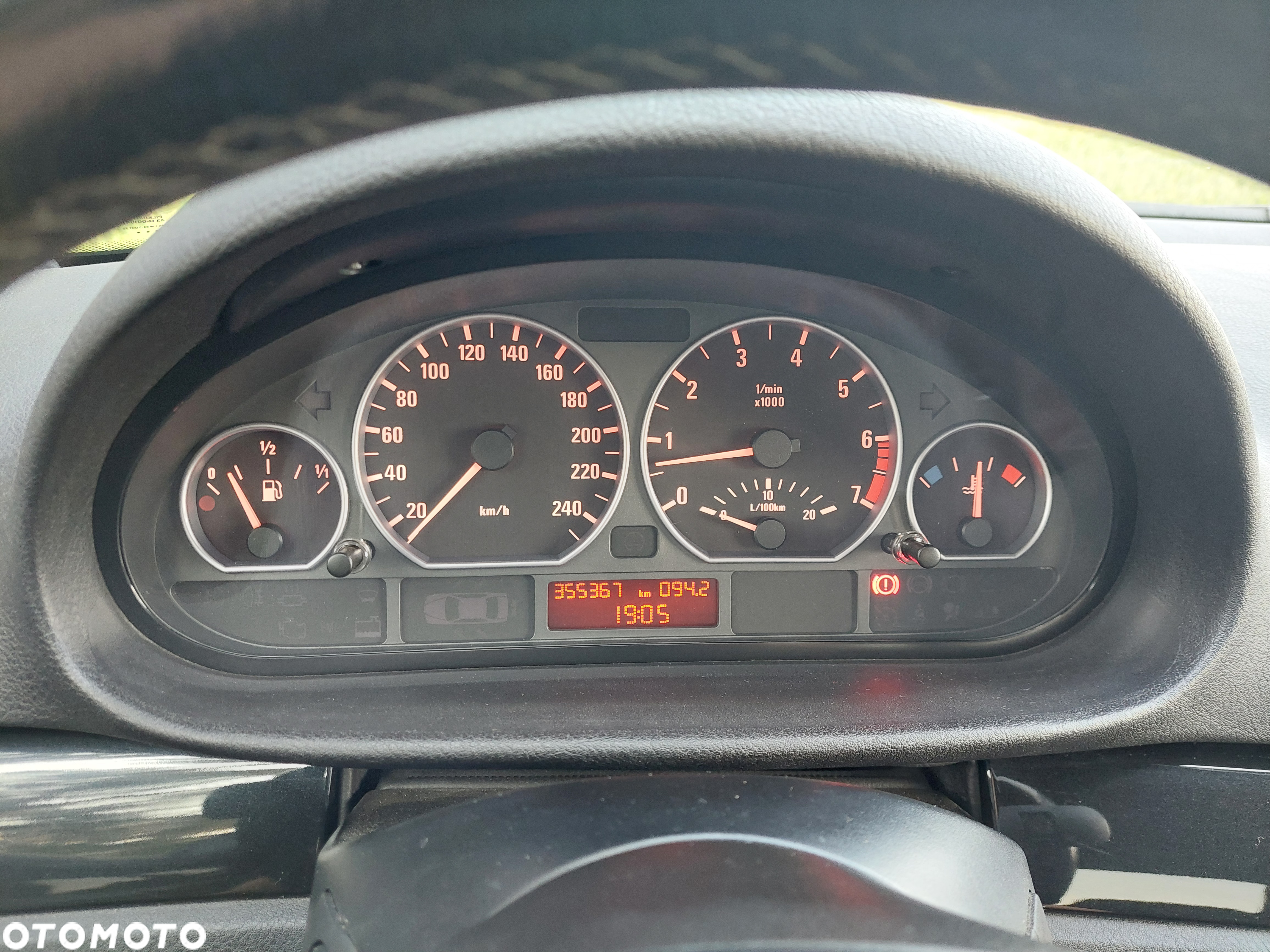 BMW Seria 3 320i - 11