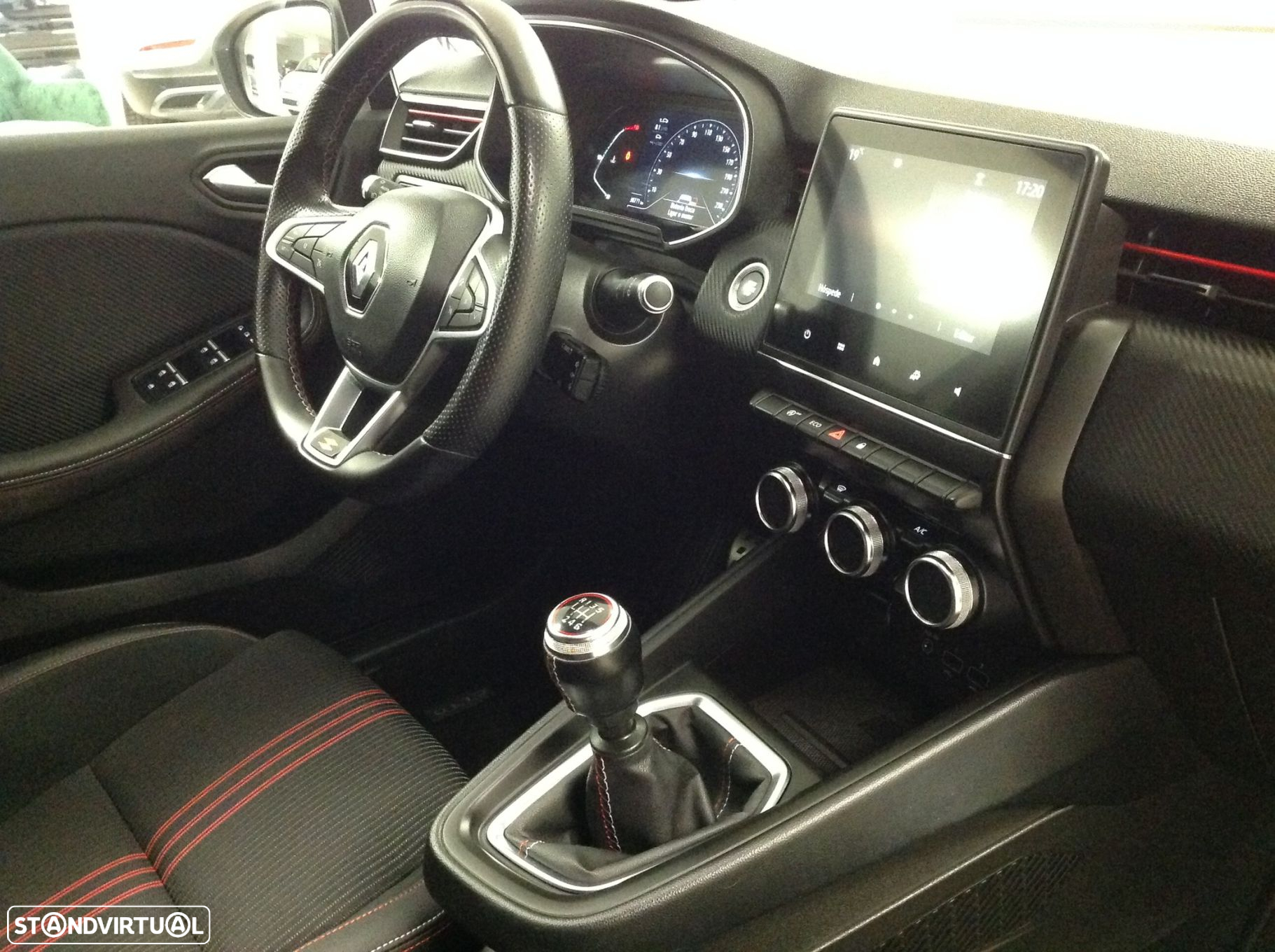 Renault Clio 1.0 TCe RS Line - 35