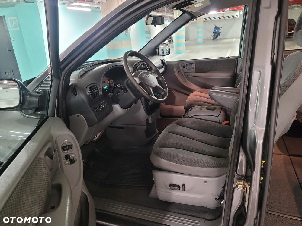Chrysler Grand Voyager 2.8 CRD SE S&G - 7