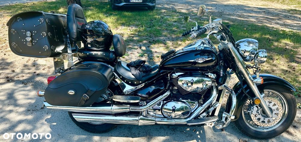 Suzuki VL 800 Volusia - Boulevard C50 - 1