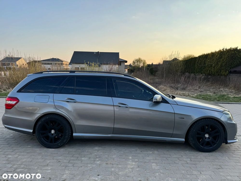 Mercedes-Benz Klasa E 350 CDI DPF 4Matic BlueEFFICIENCY 7G-TRONIC Avantgarde - 5