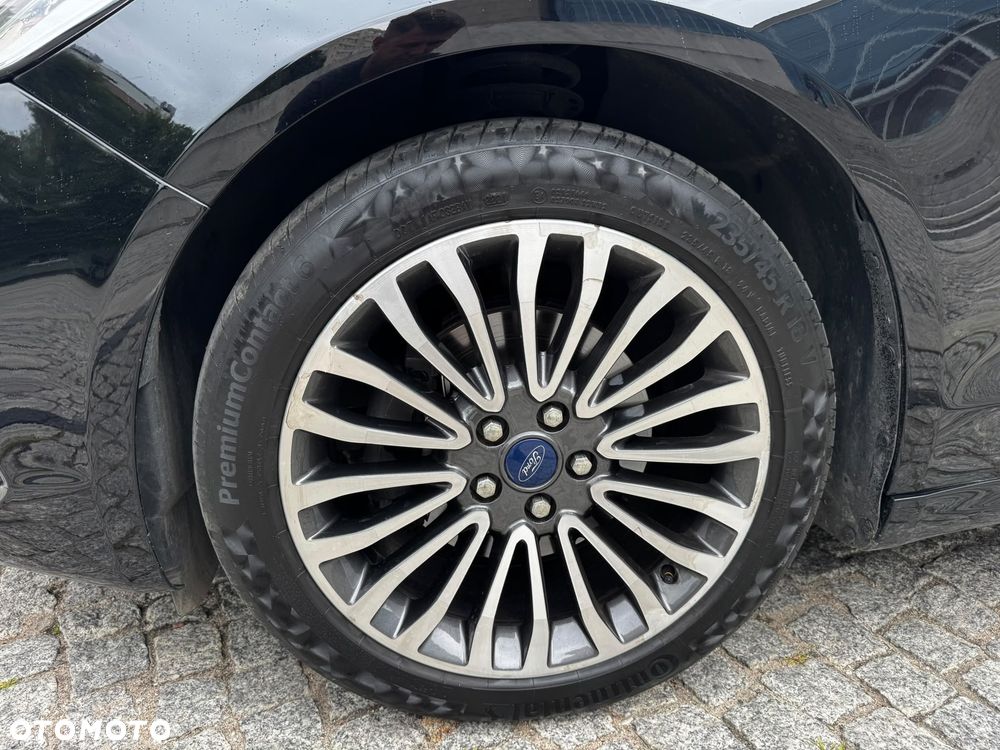 Ford Fusion 2.0 EcoBoost Titanium - 12