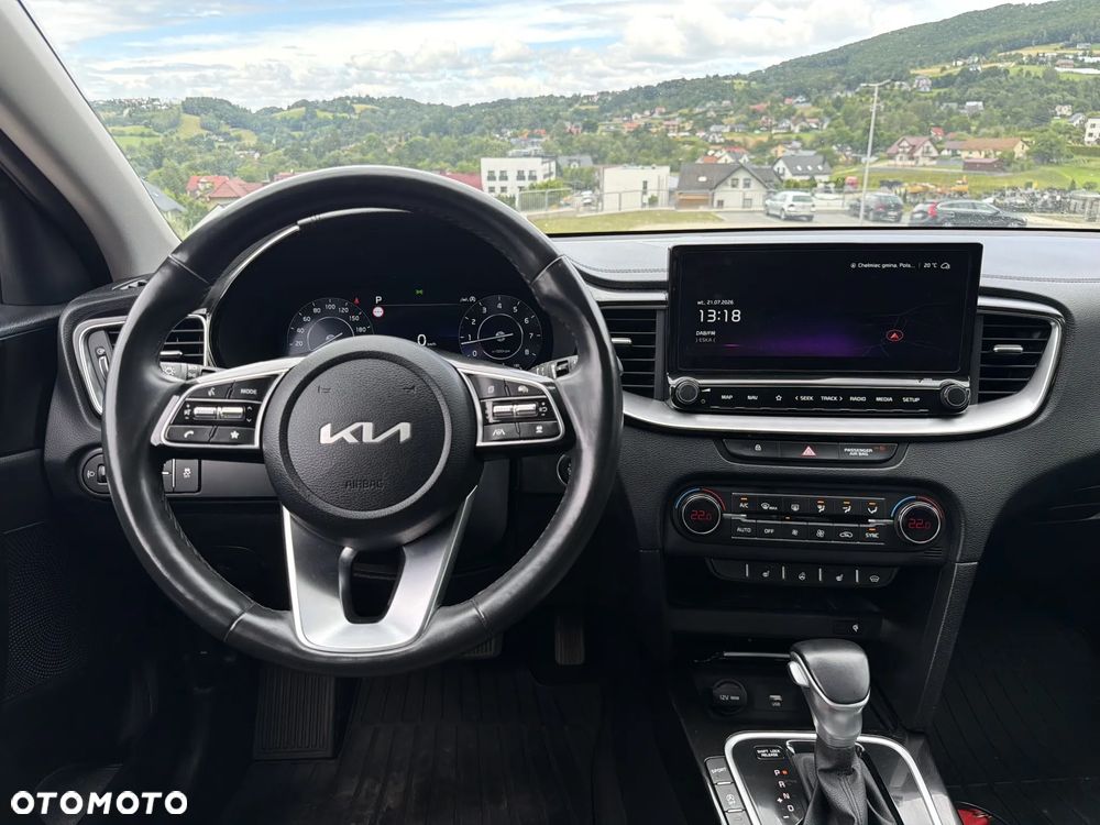 Kia XCeed 1.5 T-GDI L Business Line DCT - 14