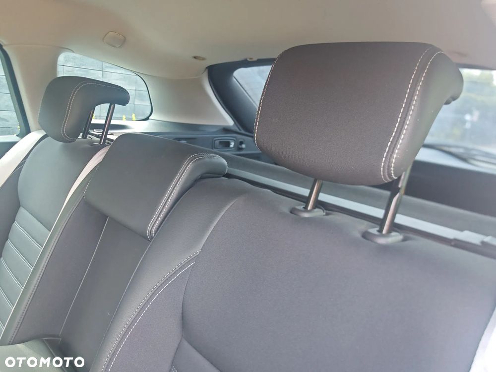 Renault Laguna 2.0 T Bose Edition - 16