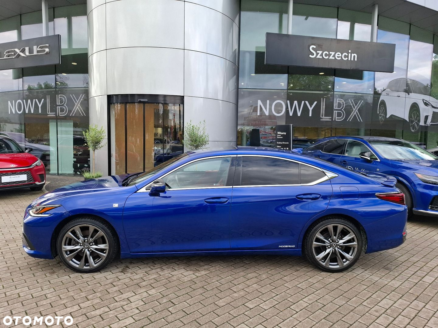 Lexus ES 300h F Sport Edition - 2