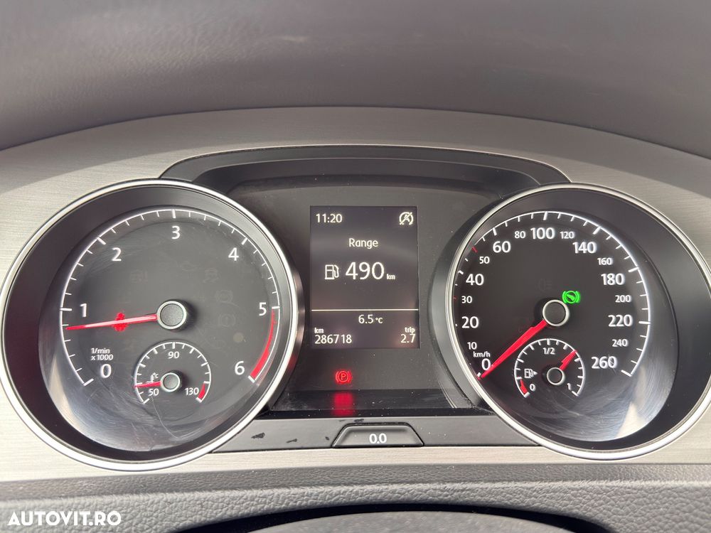 Volkswagen Golf 2.0 TDI DPF BMT DSG Comfortline - 11