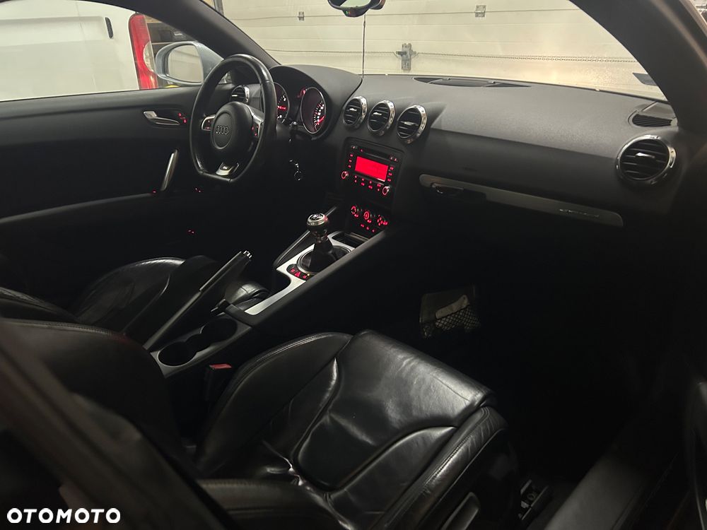 Audi TT Coupé 2.0 TDI quattro - 11