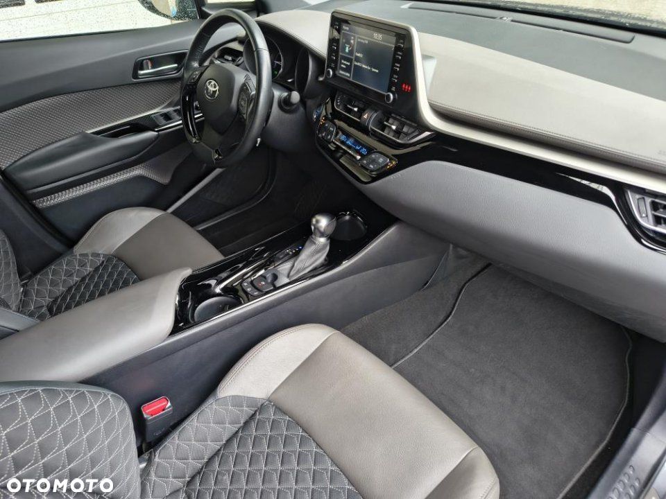 Toyota C-HR - 10