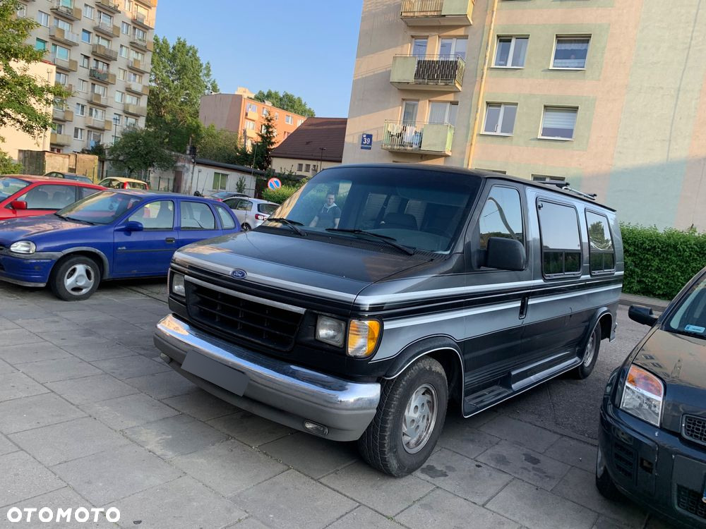 Ford Econoline - 4