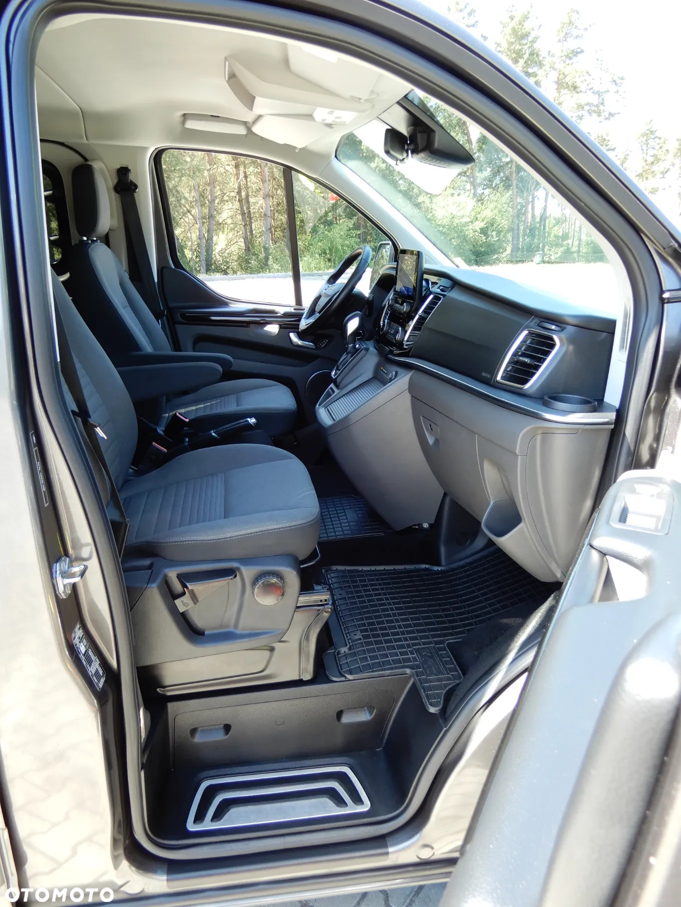 Ford Tourneo Custom 2.0 EcoBlue L2 Titanium SelectShift - 22
