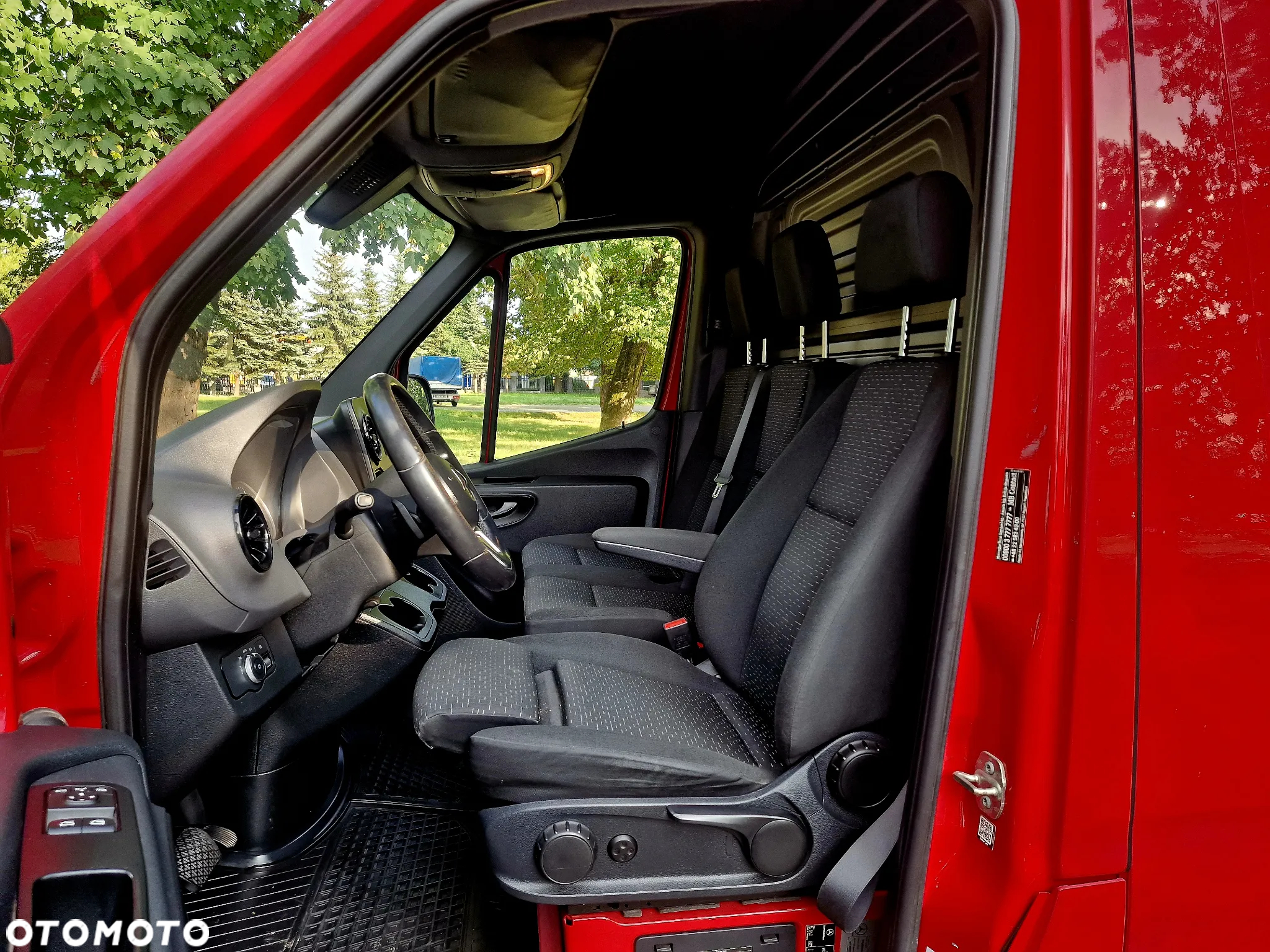 Mercedes-Benz SPRINTER - 12