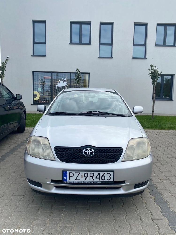 Toyota Corolla - 10