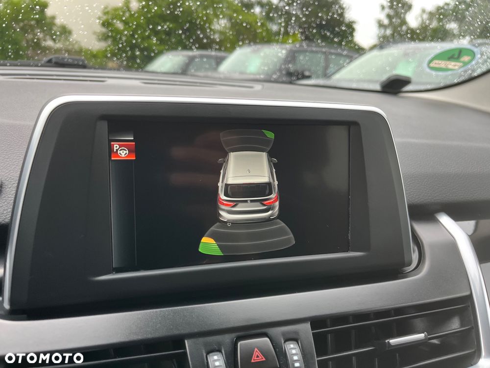 BMW Seria 2 218d Sport-Aut Sport Line - 25