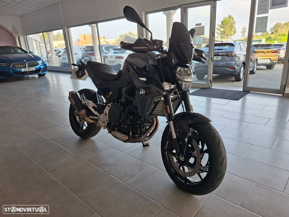 BMW F 900 R Triple Black - 4