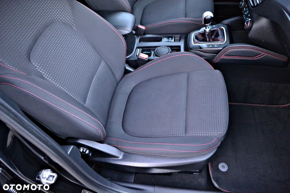 Ford Focus 2.0 EcoBlue STart-Stopp-System ST-LINE - 28