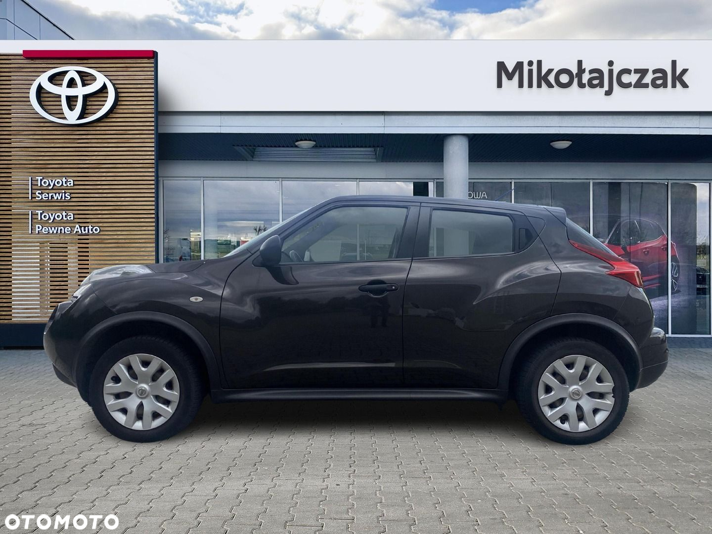 Nissan Juke 1.6 Visia - 11