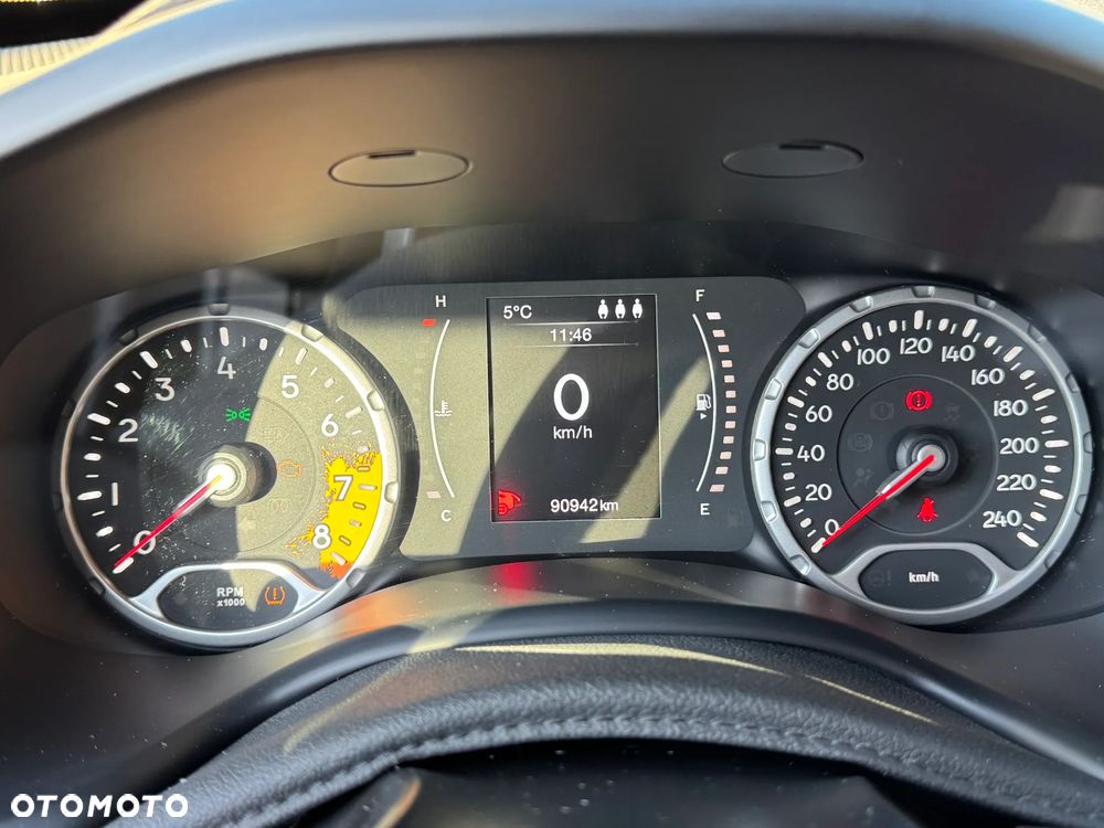 Jeep Renegade 1.4 MultiAir Longitude - 14