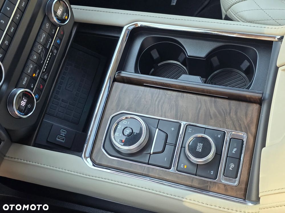 Ford Expedition - 23