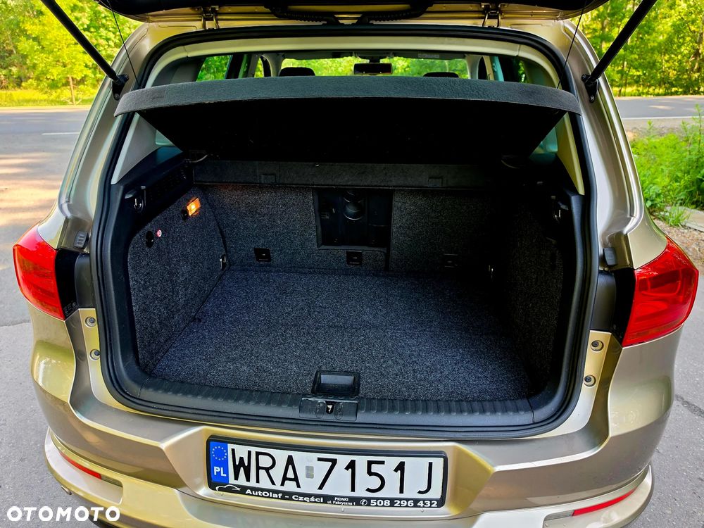 Volkswagen Tiguan 2.0 TDI 4Mot Perfectline R-Style DSG - 27