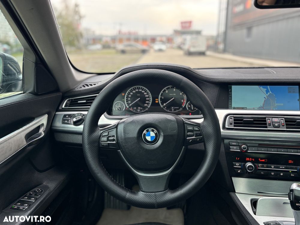 BMW Seria 7 730d Aut. - 13