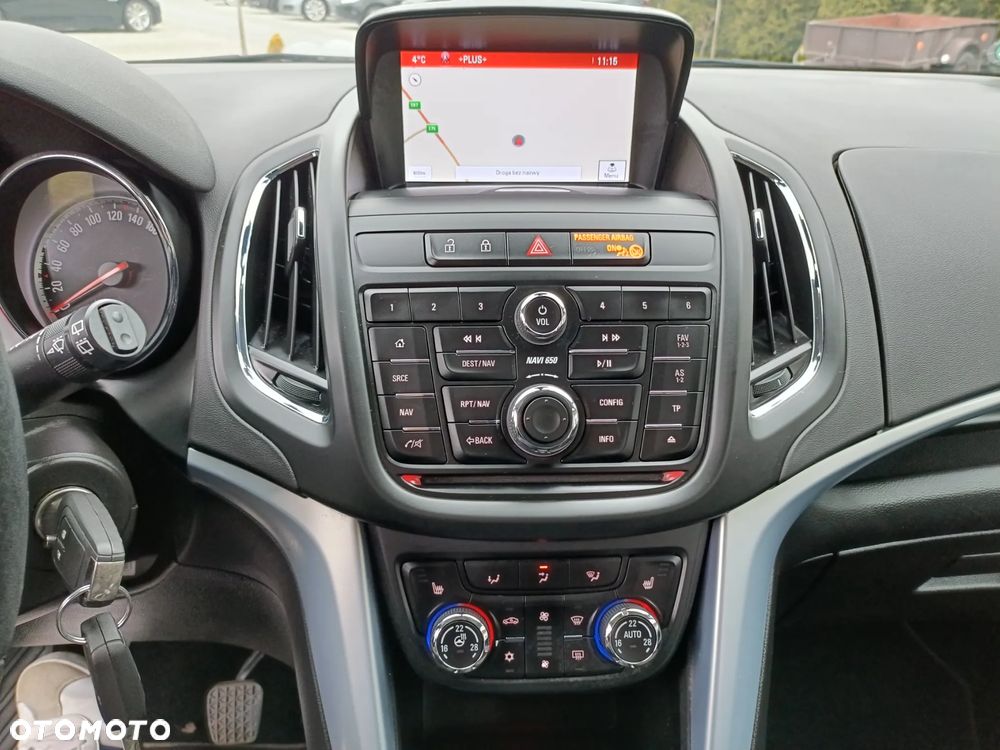 Opel Zafira - 25