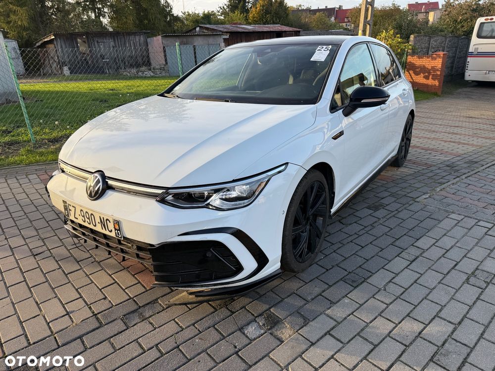 Volkswagen Golf 1.5 eTSI OPF DSG R-Line - 1