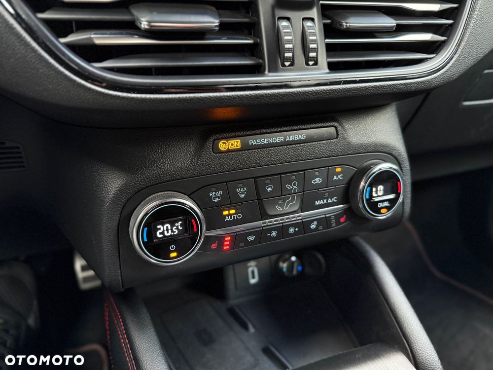 Ford Focus 2.0 EcoBlue ST-Line - 23