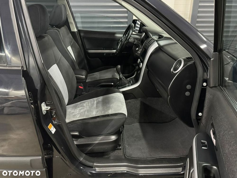 Suzuki Grand Vitara - 17