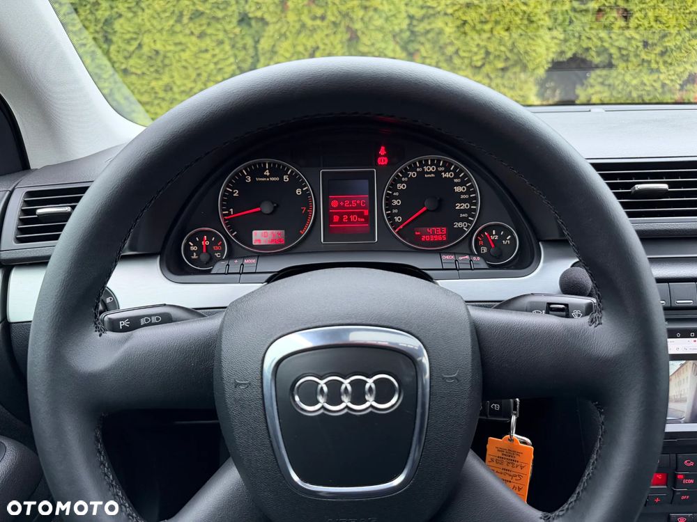 Audi A4 Limousine 1.8 T - 36