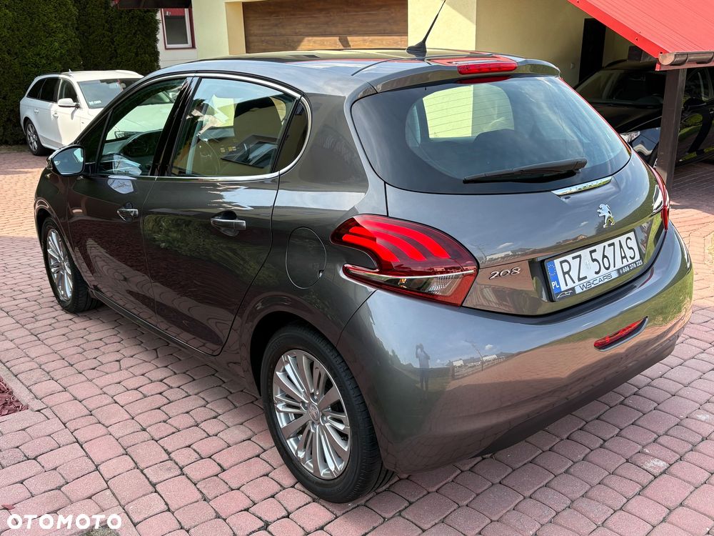 Peugeot 208 1.2 PureTech Allure - 6