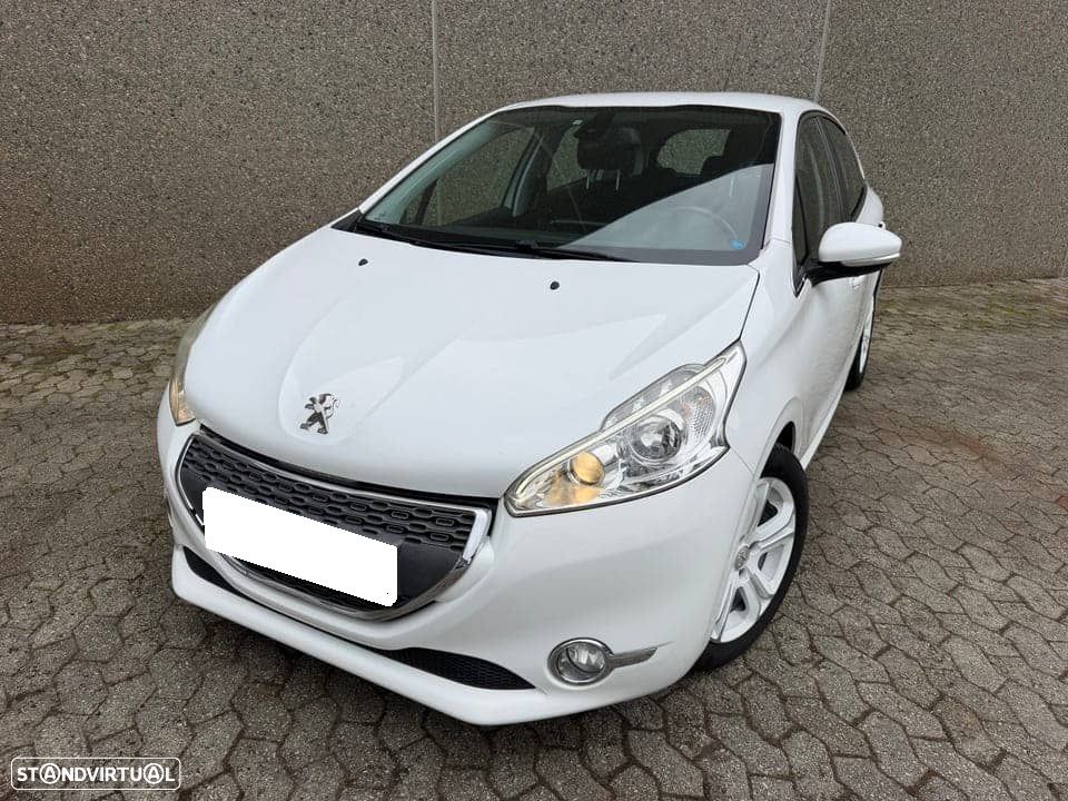 Peugeot 208 1.6 e-HDi Active - 1